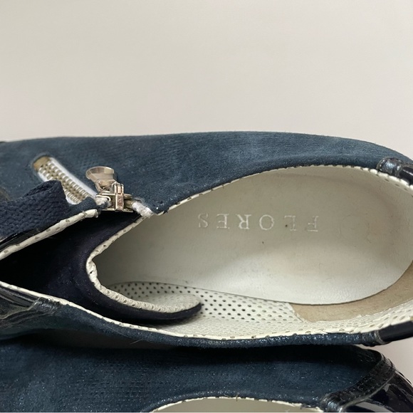 Womens Blue Flores Wedge Sneakers - Picture 4 of 5